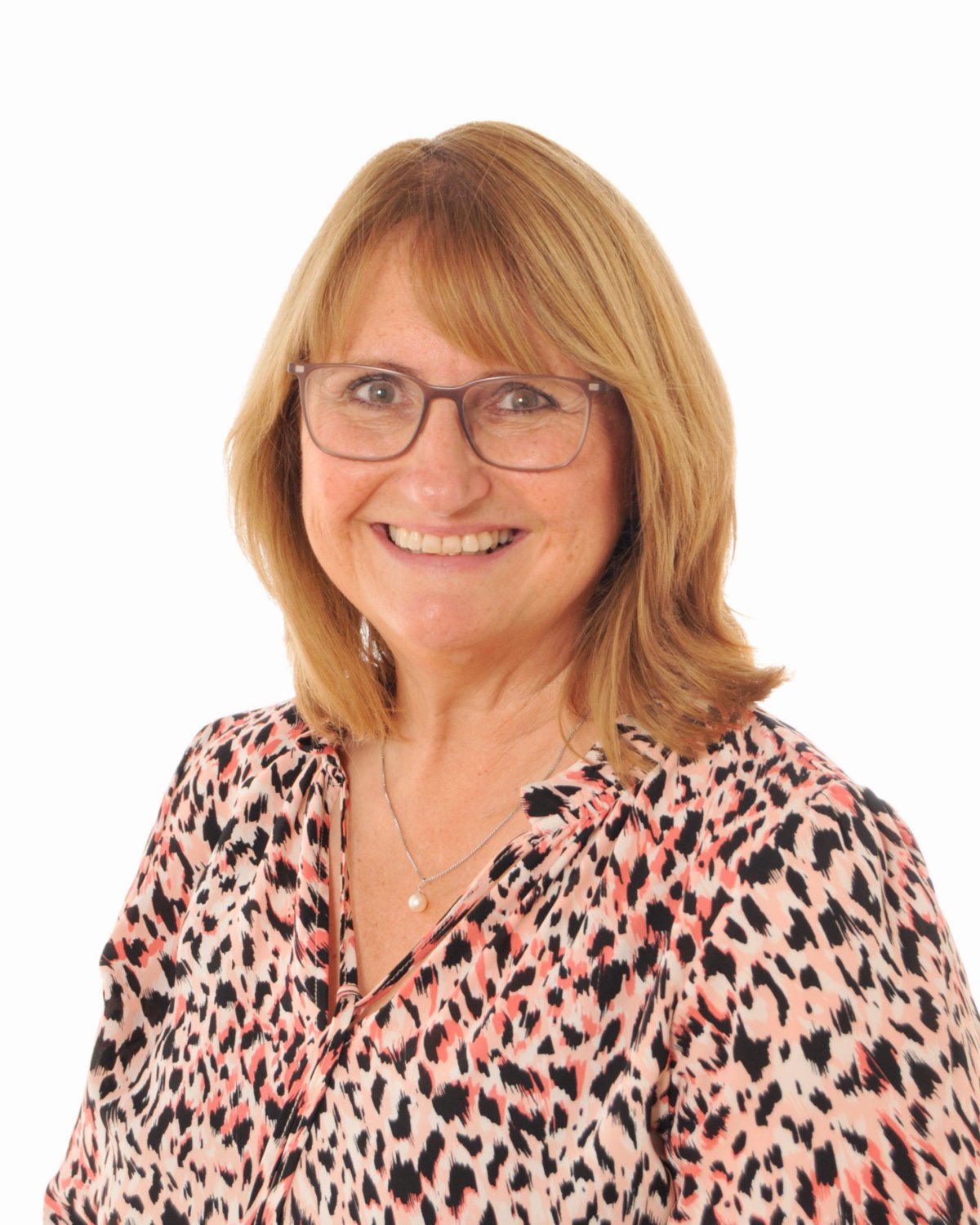 Mrs. T. White Mrs. T. White